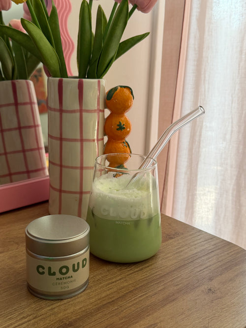 Verre Cloud Matcha pour préparer un matcha latte